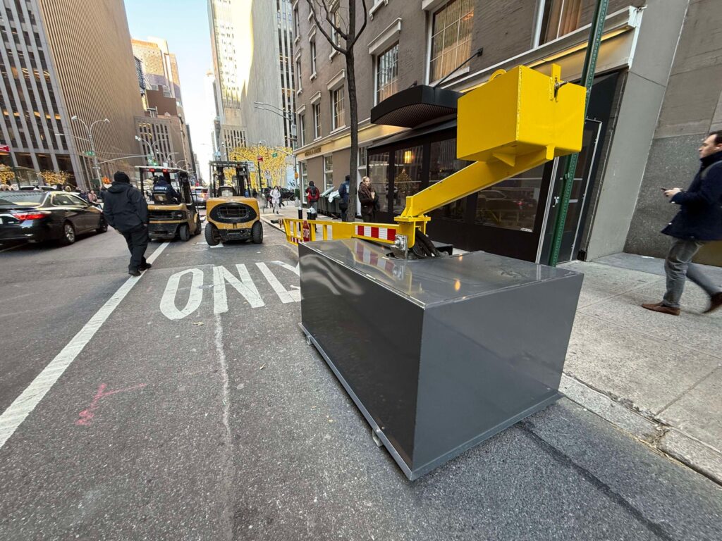 Flexible perimeter security - Avenger drop arm in NYC